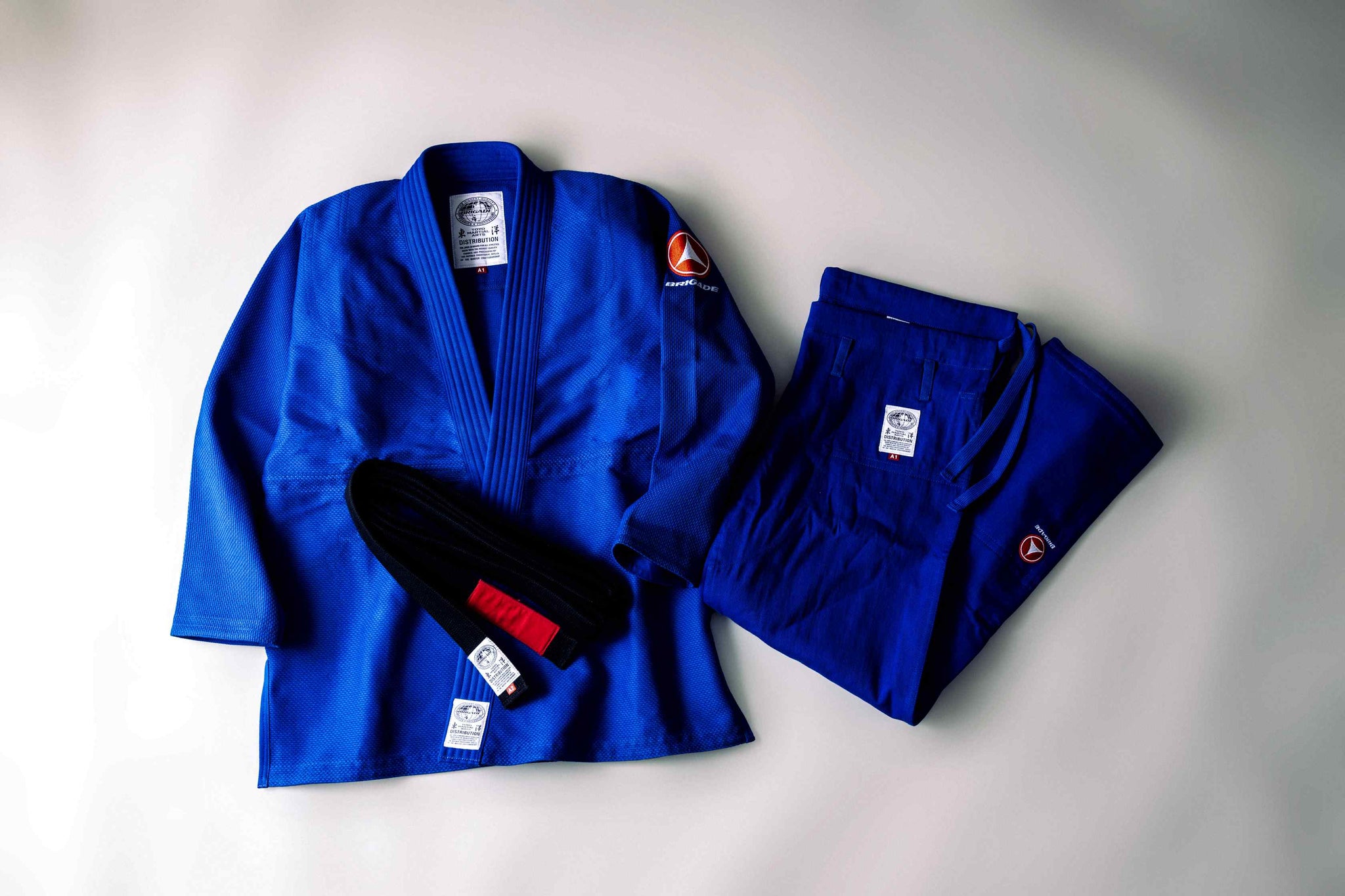 tj　未使用品❗️BRIGADE Modern 柔術着A2　上下　黒　軽量 BRIGADE Modern 柔術着 BLACK